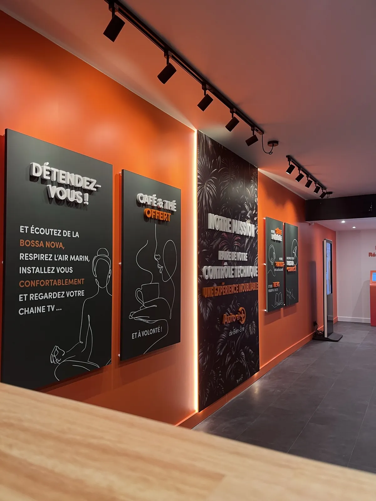 Espace détente et bien-être du centre de contrôle technique Auto et + de Roanne